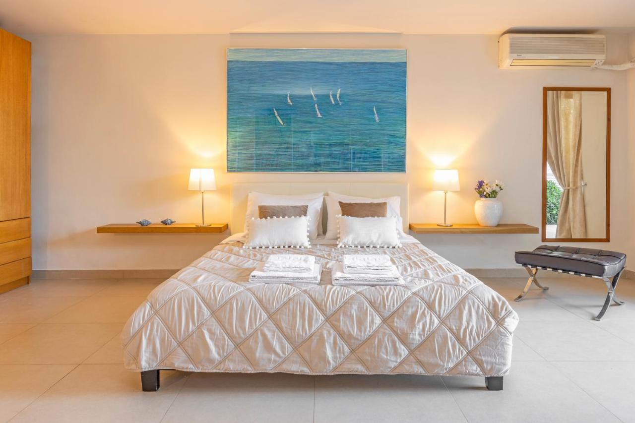 Rhodes City Couple'S Getaway , Modern Amenities & Sophisticated Style 아파트 외부 사진