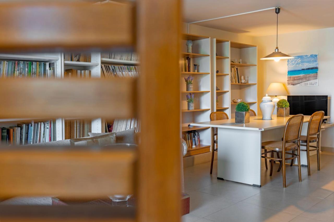 Rhodes City Couple'S Getaway , Modern Amenities & Sophisticated Style 아파트 외부 사진